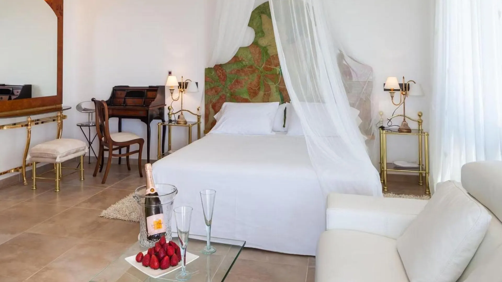 Villa With Direct Sea Access Таламанка