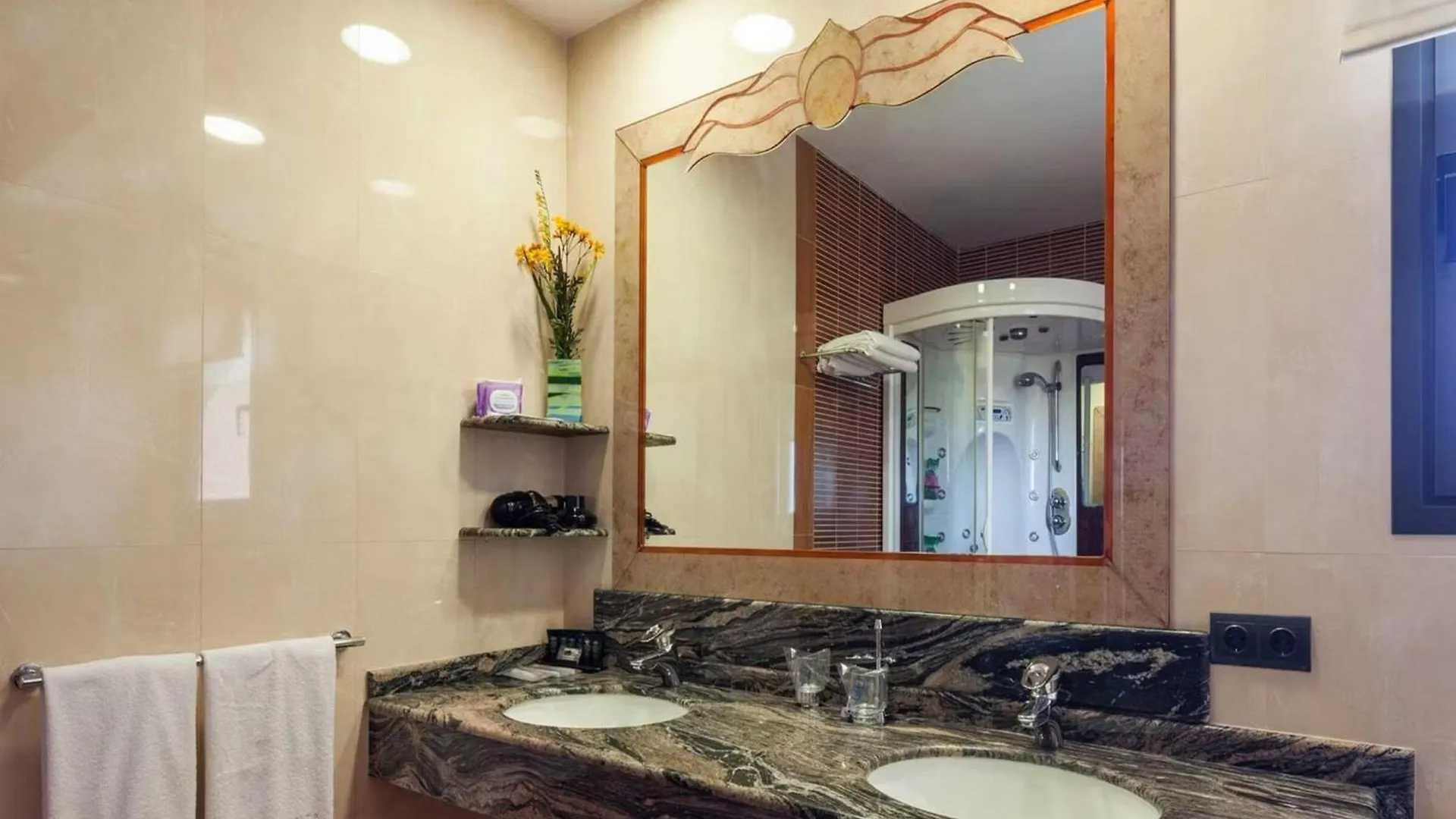 Villa With Direct Sea Access Таламанка 0*,  Испания