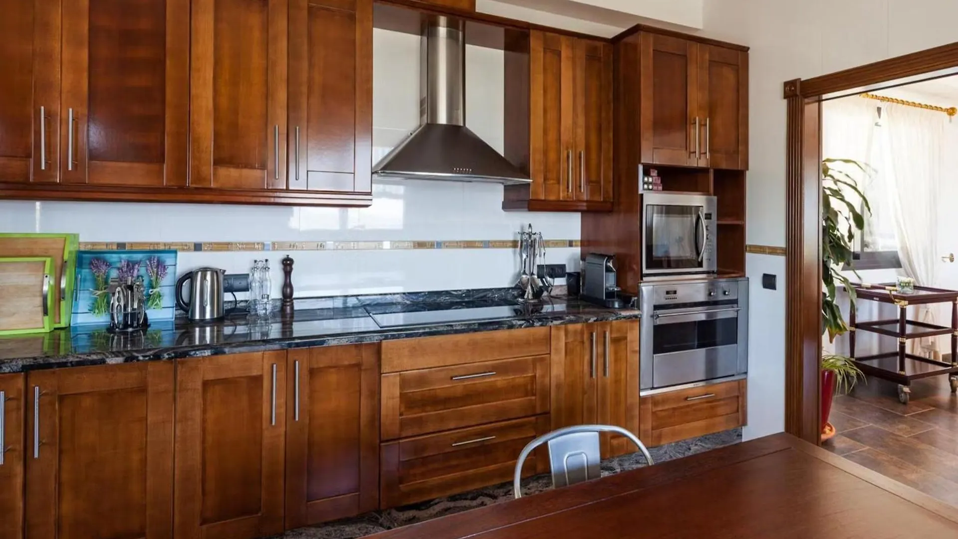 Villa With Direct Sea Access Таламанка